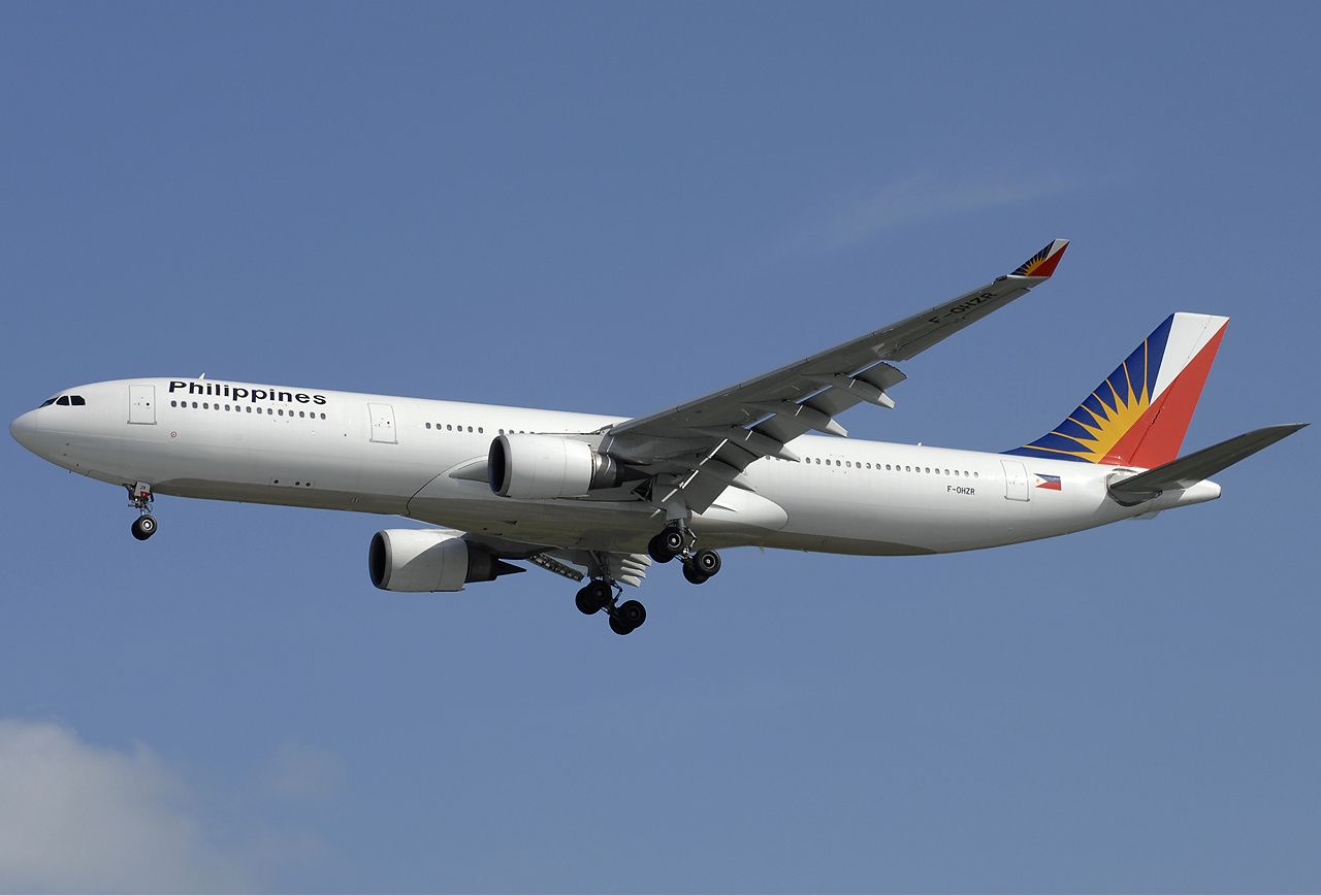 Philippine_Airlines_Airbus_A330-300_Bidini-3